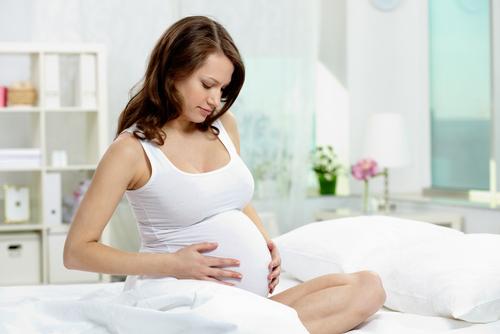 Como evitar enjoos durante a gravidez?