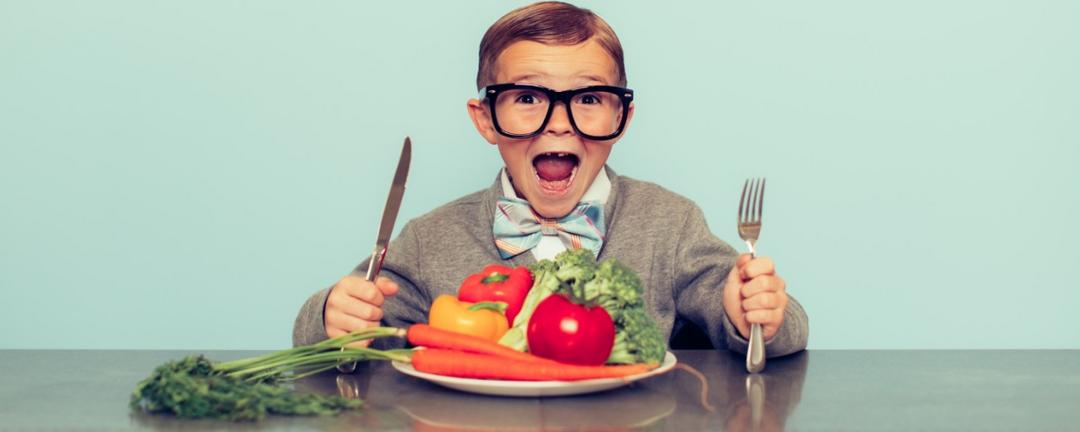 Guia: tudo o que você precisa saber sobre crianças vegetarianas e veganas