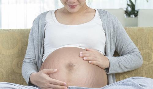 Estrias na gravidez: por que aparecem e como tratá-las?