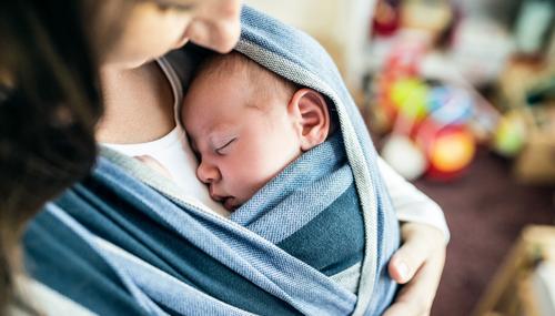 Aprenda o que é sling e porque ele pode ser bom para você e para o bebê